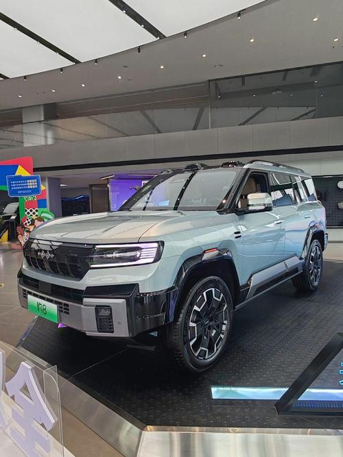 成都彭州市清迈宝企业管理咨询比亚迪方程豹硬派越野的爆款，英菲尼迪35周年与你共成长